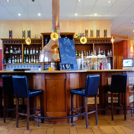 & Le Moulin De 3* Moissac