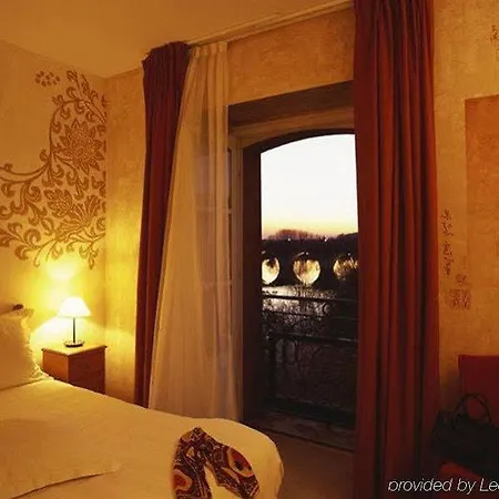 & Le Moulin De 3* Moissac