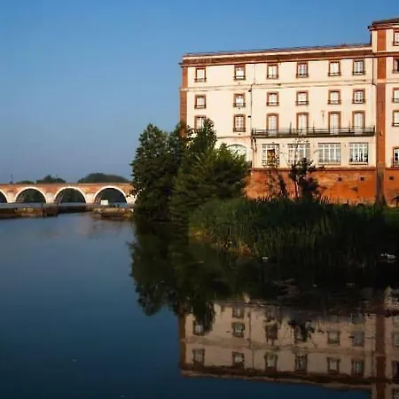 & Le Moulin De Hotel Moissac